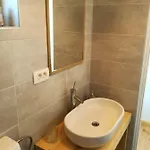 Cernesa Apartment *