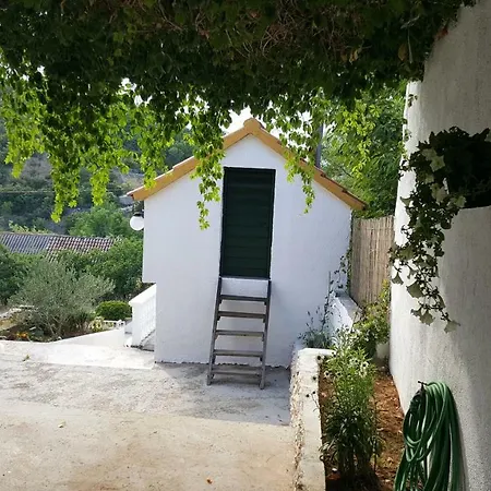 Appartement Cernesa Ražanac