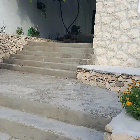 Appartement Cernesa Ražanac