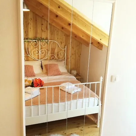 Cernesa Apartament *