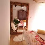 شقة Cernesa