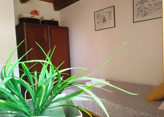 Cernesa Appartement Ražanac